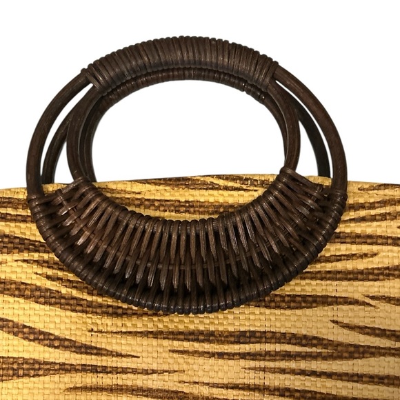 Cappelli Tiger Stripe Straw Purse.‎ - Picture 3 of 8